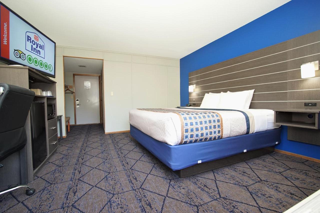 Hotel Royal I-94 *